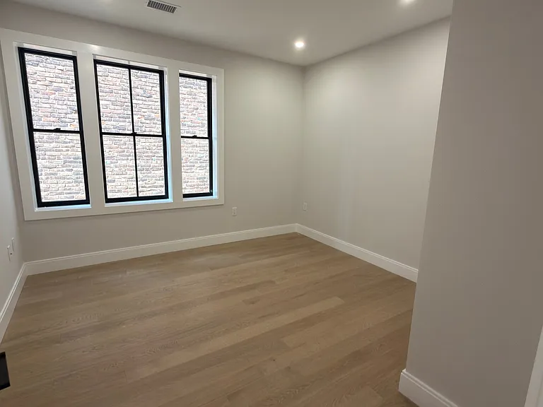 34 Orkney Rd #2D — Photo 13