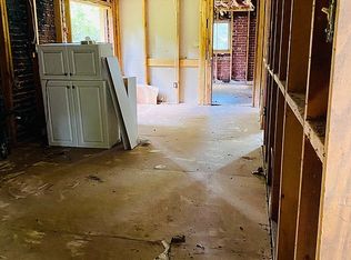 307 Randolph Dr, Iva, SC 29655