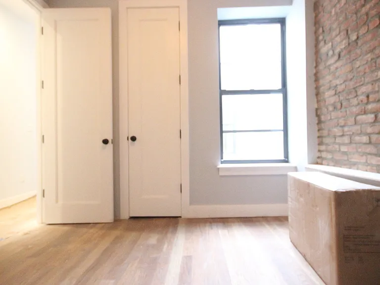 1865 Putnam Ave #2 — Photo 6