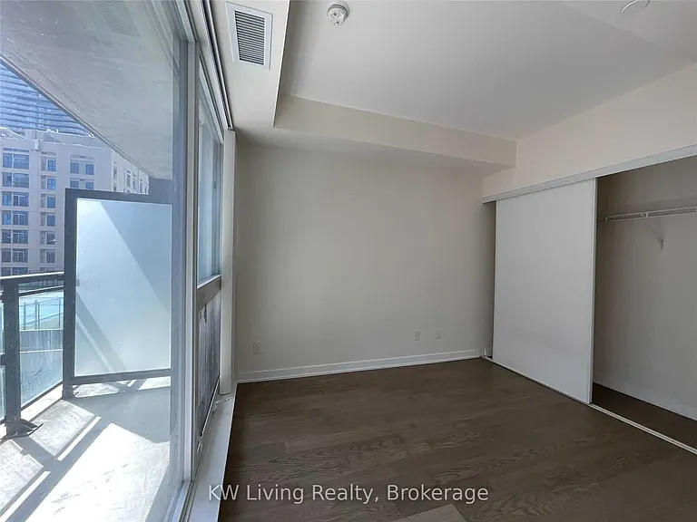 17 Dundonald St #509 — Photo 21