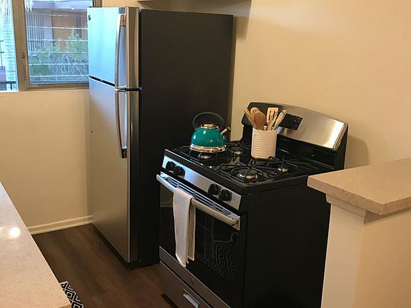 2nd image of 1455 N Los Robles Ave APT 34