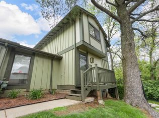 11148 Whispering Oaks Dr, Saint Louis, MO 63136