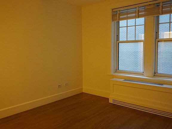 2nd image of 27 W 72nd St #1002