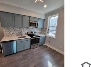 320 N Robinson St, Baltimore, MD 21224