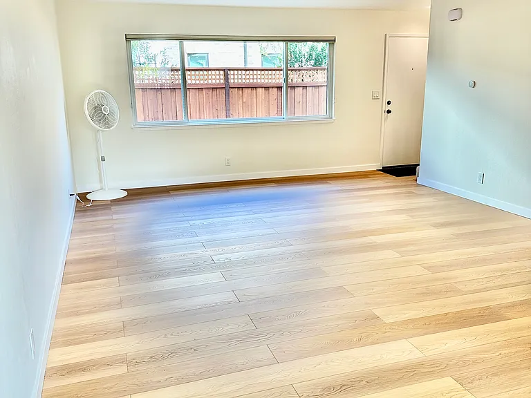 Dining Room / Living Room