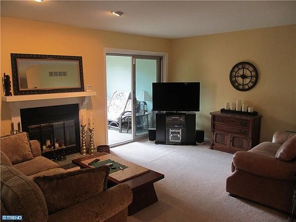 3rd image of 1544 Seton Villa Ln