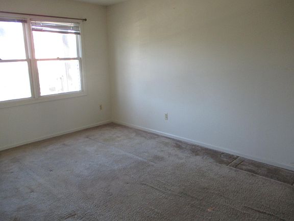 3rd image of 361 Franklin St APT 25