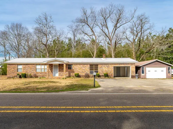 202 Redbud Ave, Richton, MS 39476