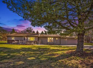 9194 Peters Rd, Algonac, MI 48001