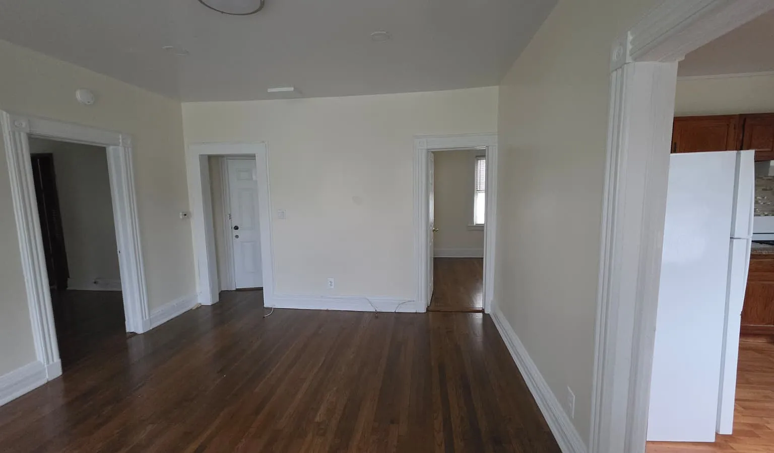 2 bed, 938 sqft, $3,000 — Photo 1