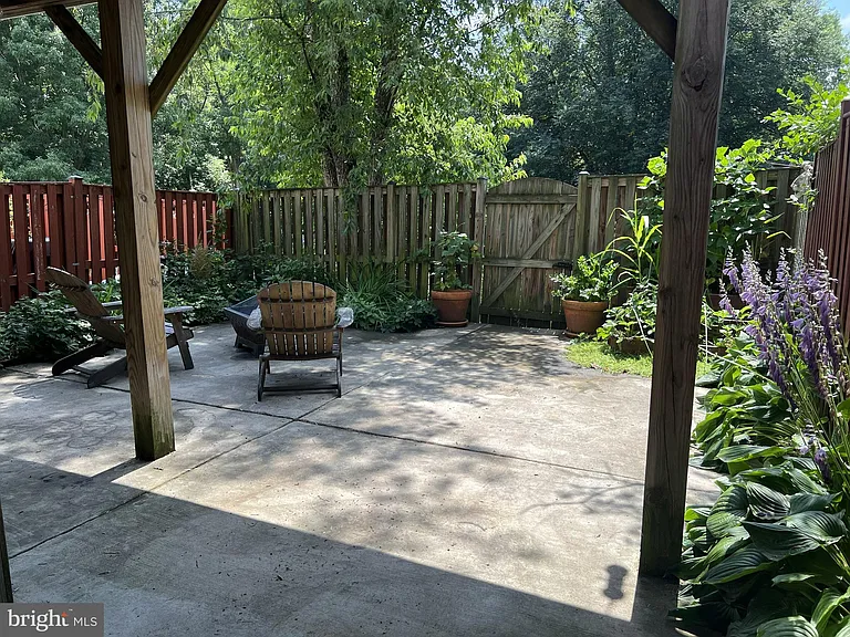 9015 Piney Grove Dr — Photo 44