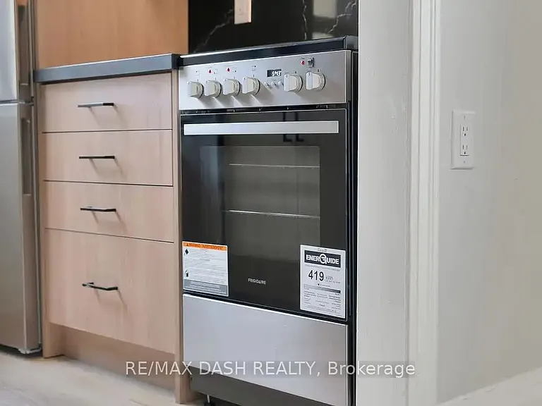 50 Raglan Ave #5 — Photo 22