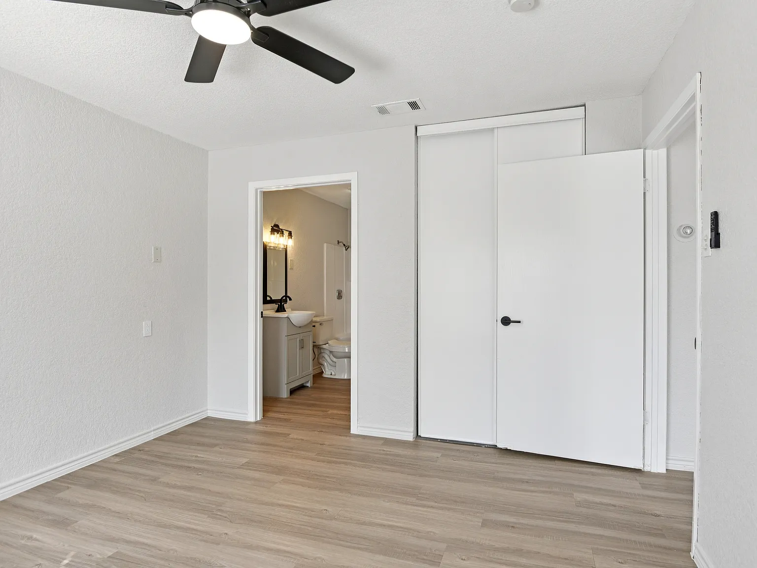 Silver Oaks Villas — Photo 2