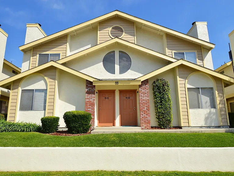 Panorama Pines Apartments — Photo 13