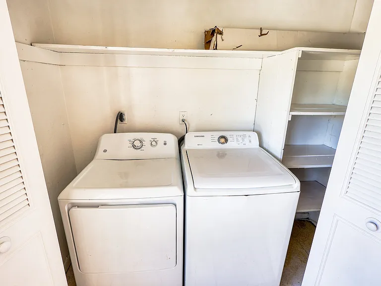 4545 Overlook Dr NE #C — Photo 25