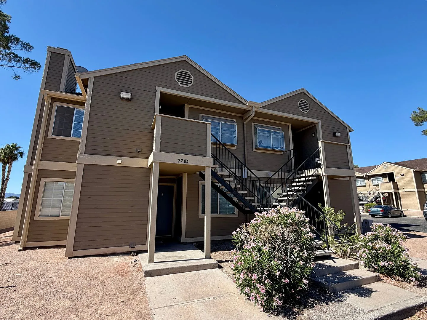 2704 Aarondavid Dr — Photo 1