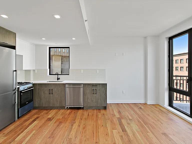 514 Herkimer St #8A — Photo 12
