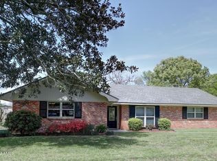 108 Brighton Dr, Lafayette, LA 70503