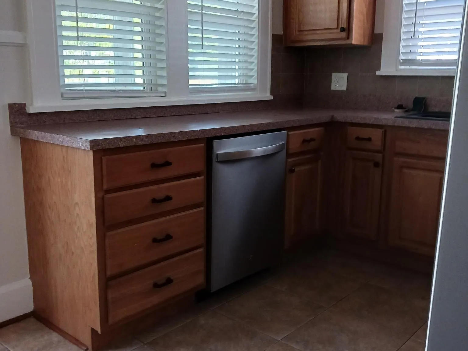 2 bed, 1350 sqft, $2,300 — Photo 3