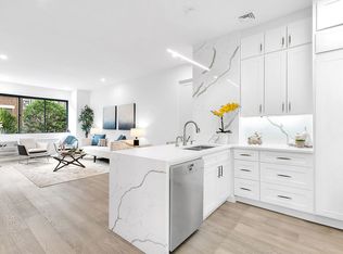 225 W 83rd St APT 3R, New York, NY