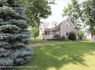 7246 S Rich Rd, Middleton, MI 48856