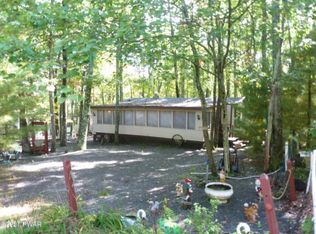 119 Sioux Ln, Shohola, PA 18458