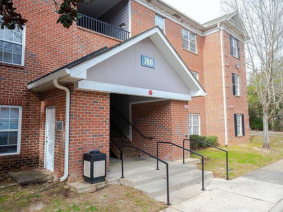 2nd image of 3000 S Adams St #712