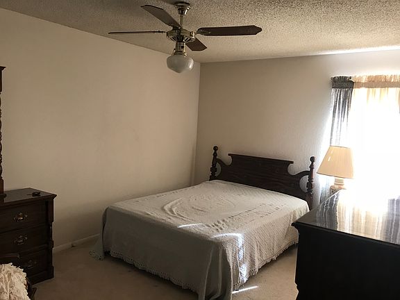 3rd image of 4406 Canberra Dr
