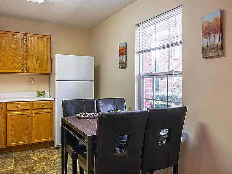Gentry - Kitchen