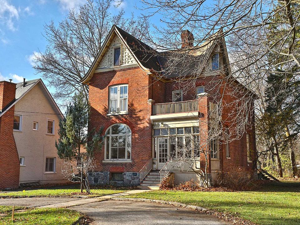 1st image of 43 Sussex St N