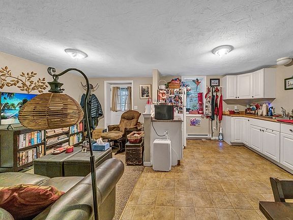 2nd image of 30-32 Dewey Rd