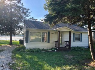 102 Timber Ln, Antioch, IL 60002