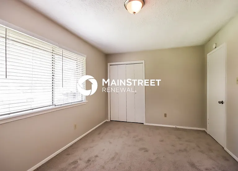 23123 Newgate Dr — Photo 10