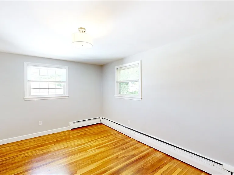 38 Nash St #38 — Photo 2