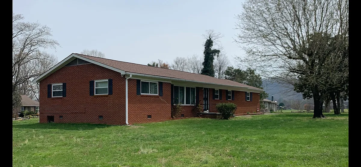 Building Photo - Brickey Ln