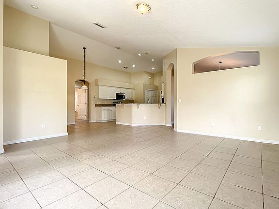 5th image of 663 Coral Trace Blvd