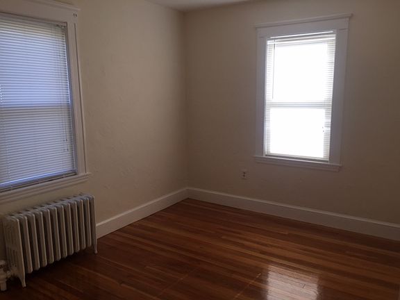 4th image of 7 Dartmouth St