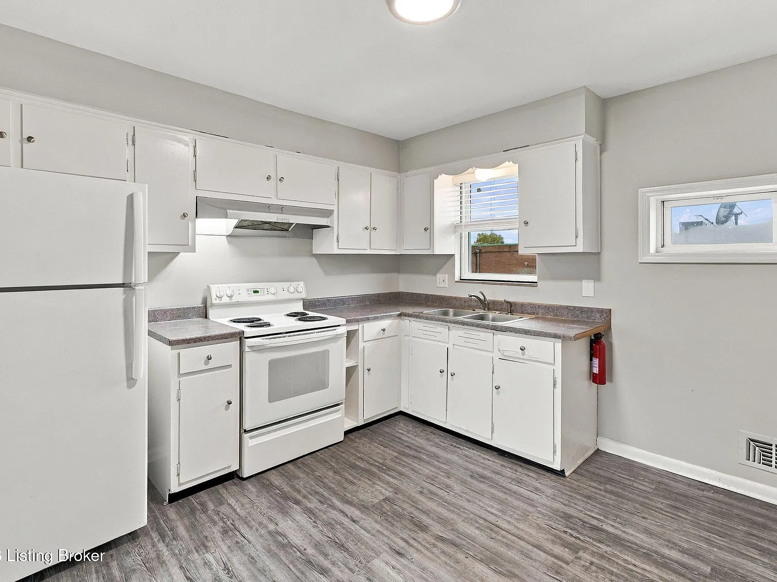 2 bed, 1.0 bath, 895 sqft, $995 — Photo 3