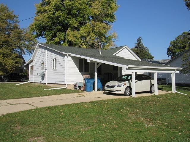 2nd image of 315 S Maple St