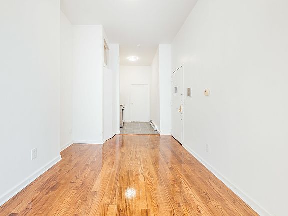 3rd image of 75 Steuben St APT 1L