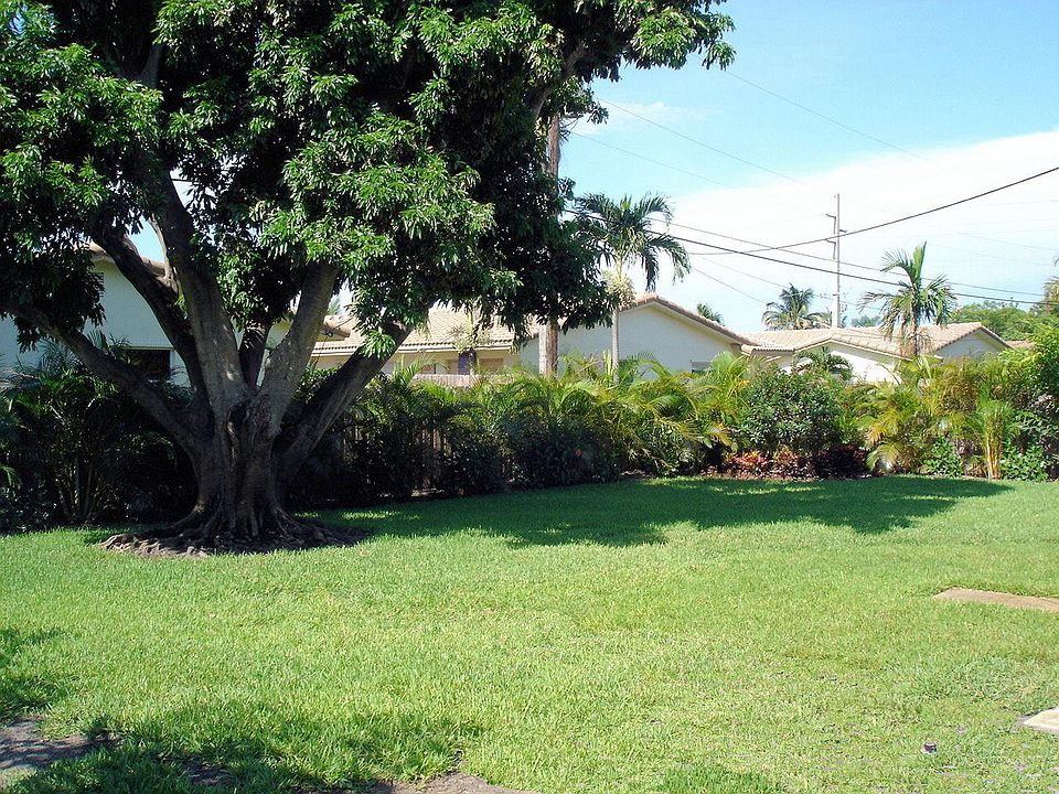 2nd image of 1107 NE 16th Ct