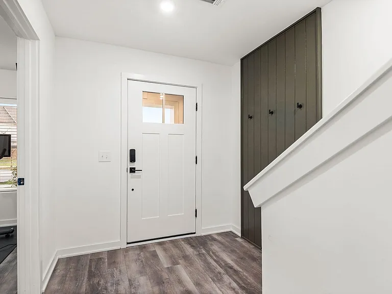 5716 California Ave — Photo 6