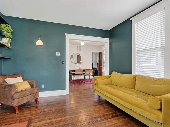 3rd image of 3917 Central St