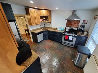 42 Trenton Ave, Frenchtown, NJ 08825