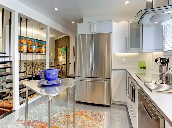 5252 Memorial Dr #5252, Houston, TX 77007