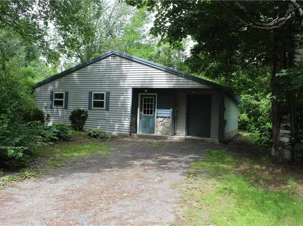 21945 Admirals Walk, Watertown, NY 13601