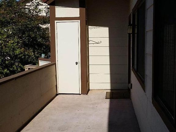 3rd image of 116 Maegan Pl APT 9