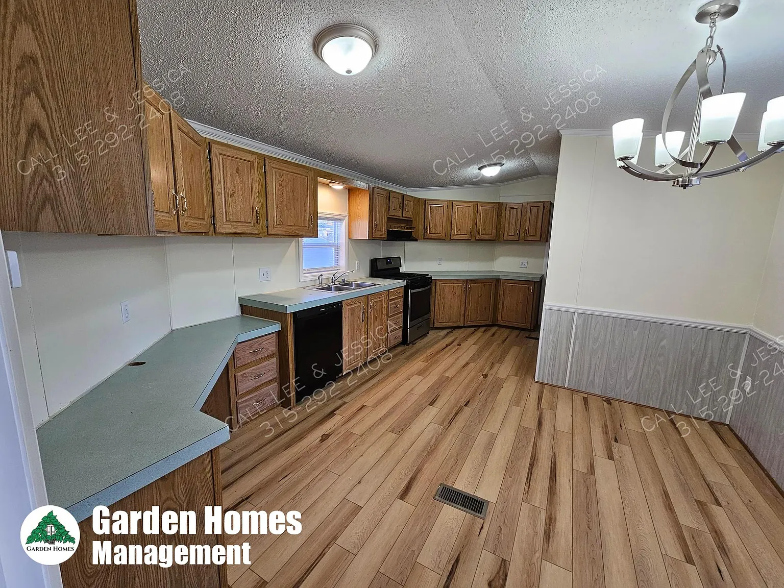 2 bed, 1036 sqft, $1,300 — Photo 2