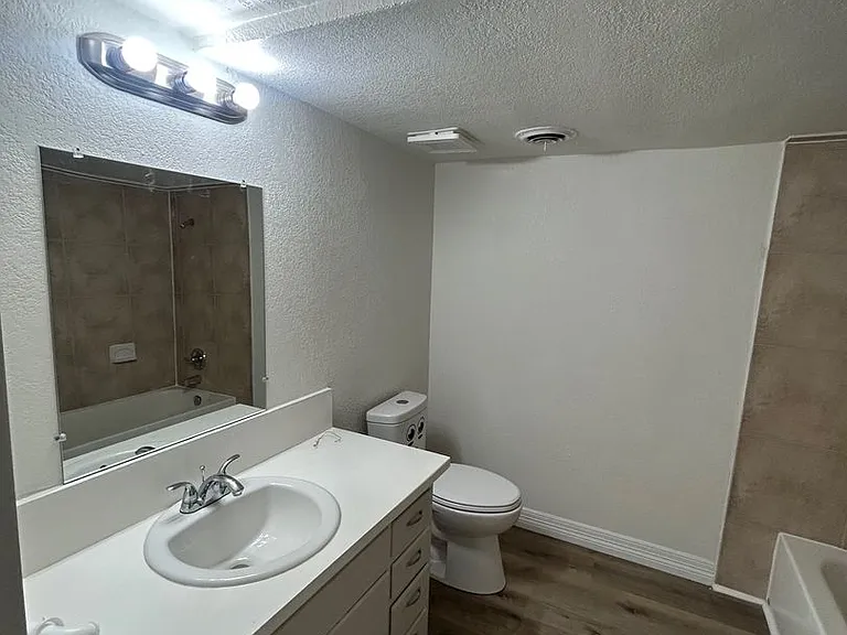 Solstice Valley Mills Apartments — Photo 30