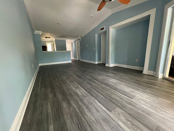 4th image of 4847 Via Palm Lakes #1014